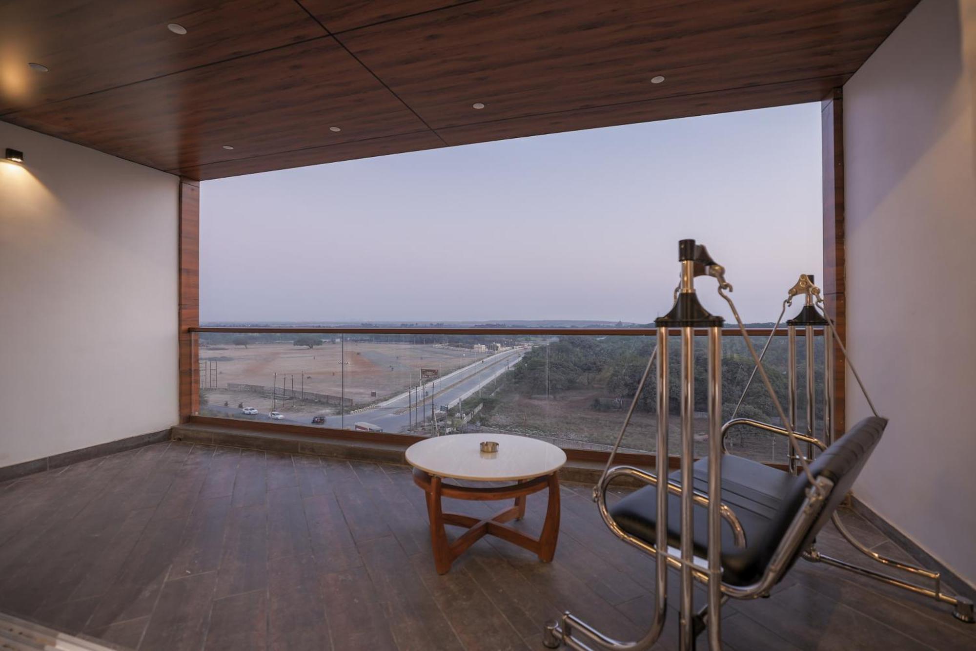 Hotel Aditya Mansingh Inn Somnāth Exteriör bild